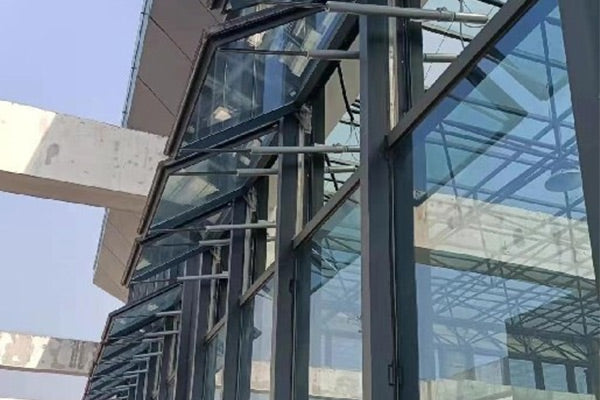 Smart Control: Innovative Applications of Window Actuators in Architecture